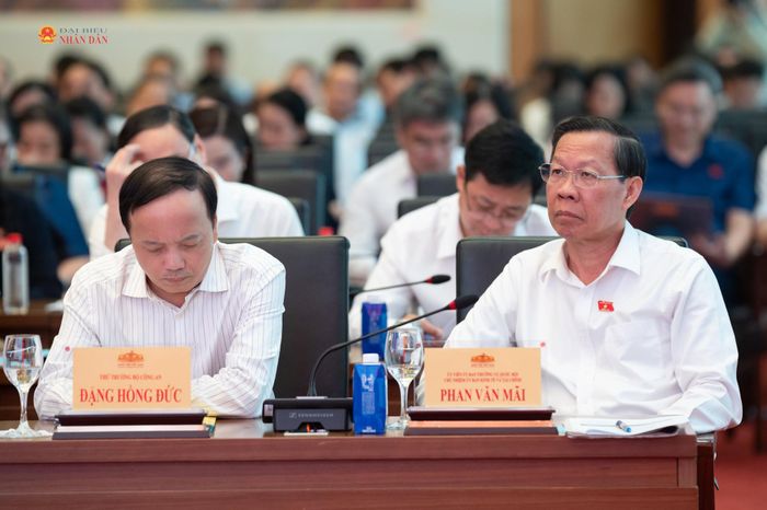 Các đại biểu tham dự Diễn đàn. Ảnh: Phạm Thắng