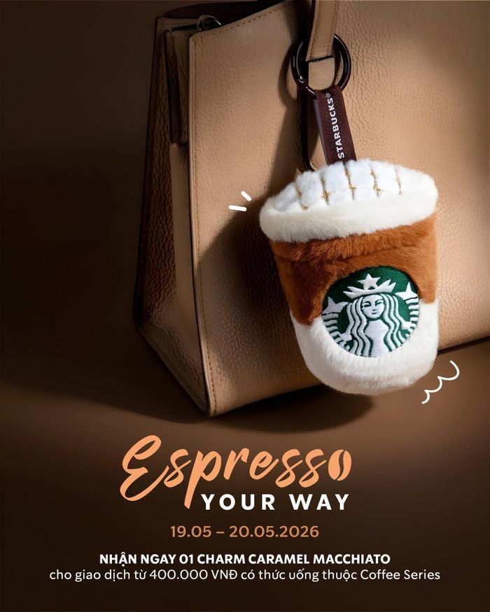 Khách hàng phải chi tiêu 400.000 đồng để sở hữu được chiếc "charm" bằng bông có logo của Starbucks