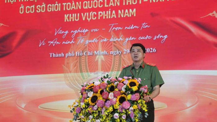 Thiếu tướng Nguyễn Viết Giang, Cục trưởng Cục Xây dựng phong trào bảo vệ an ninh Tổ quốc, Bộ Công an, Phó Trưởng ban Thường trực Ban Chỉ đạo Hội thi phát biểu đáp từ.