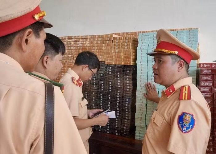 Số lượng lớn thuốc lá nhập lậu bị bắt giữ.