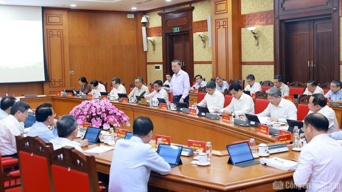 Tổng Bí thư, Chủ tịch nước Tô Lâm chủ trì phiên họp.