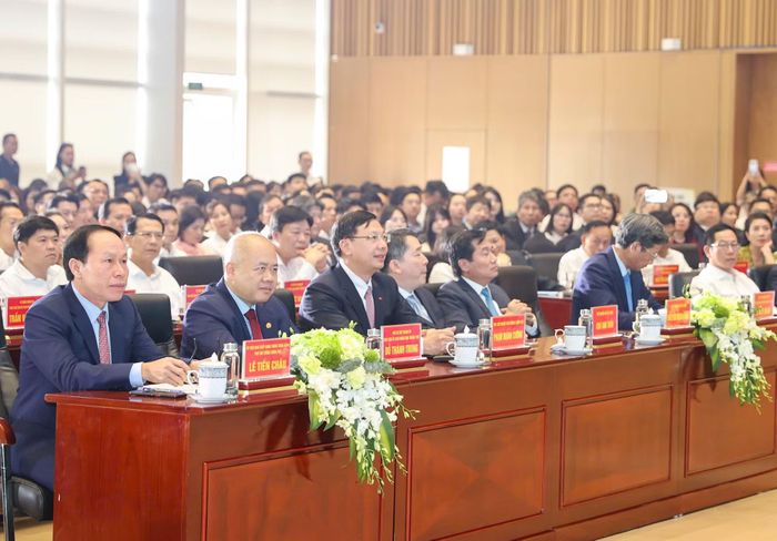 Đại biểu tham dự hội nghị.
