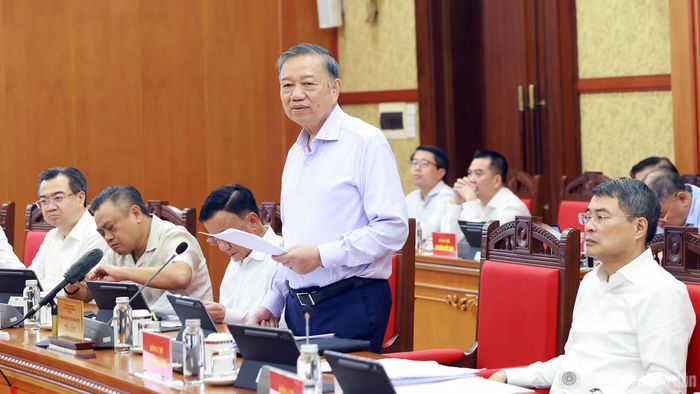  Tổng Bí thư, Chủ tịch nước Tô Lâm yêu cầu phải tiếp tục chuyển mạnh từ quản lý tiến độ sang quản trị kết quả. 