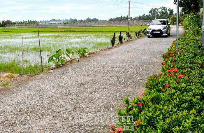 Cơ sở hạ tầng được đầu tư nâng cấp, tạo điều kiện thuận lợi cho việc đi lại và giao thương của người dân Xã Hồng Dân.