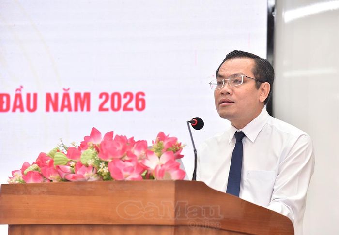 Phó Chủ tịch UBND tỉnh Cà Mau Ngô Vũ Thăng, Cụm phó Cụm thi đua các tỉnh Nam Bộ, phát biểu khẳng định quyết tâm tăng cường đoàn kết, chia sẻ kinh nghiệm, thúc đẩy các phong trào thi đua yêu nước ngày càng thiết thực, hiệu quả. 