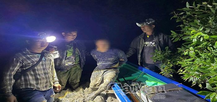Công an Xã Quách Phẩm phát hiện, xử lý đối tượng sử dụng công cụ kích điện khai thác thủy sản trái phép (ngày 4/7/2026).