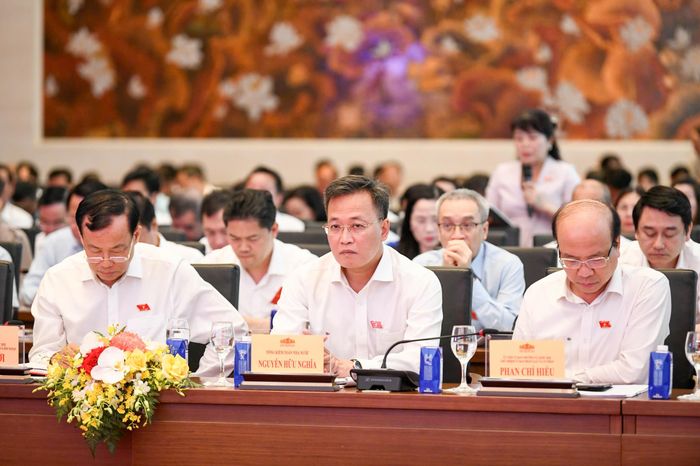 Tổng Kiểm toán nhà nước Nguyễn Hữu Nghĩa và các đại biểu tham dự Diễn đàn. Ảnh: NHƯ Ý