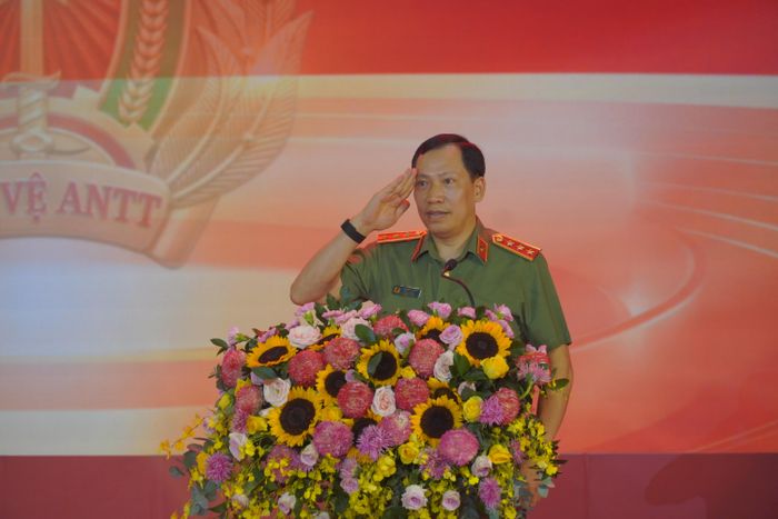  Thượng tướng Lê Văn Tuyến, Ủy viên Ban Chấp hành Trung ương Đảng, Thứ trưởng Bộ Công an phát biểu