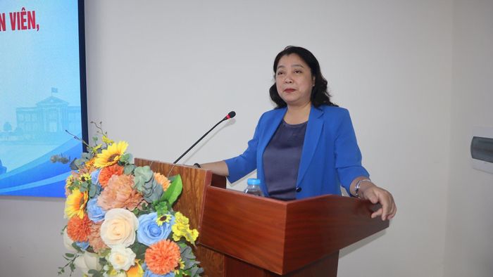 Phó Chủ tịch Liên đoàn Lao động thành phố Hà Nội Nguyễn Thị Thu Thủy phát biểu tại hội nghị. Ảnh TV