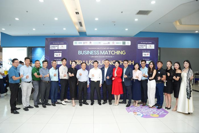 Đại biểu sở, ban, ngành Hà Nội và cộng đồng doanh nghiệp tham gia chương trình. Ảnh: Tùng Nguyễn.
