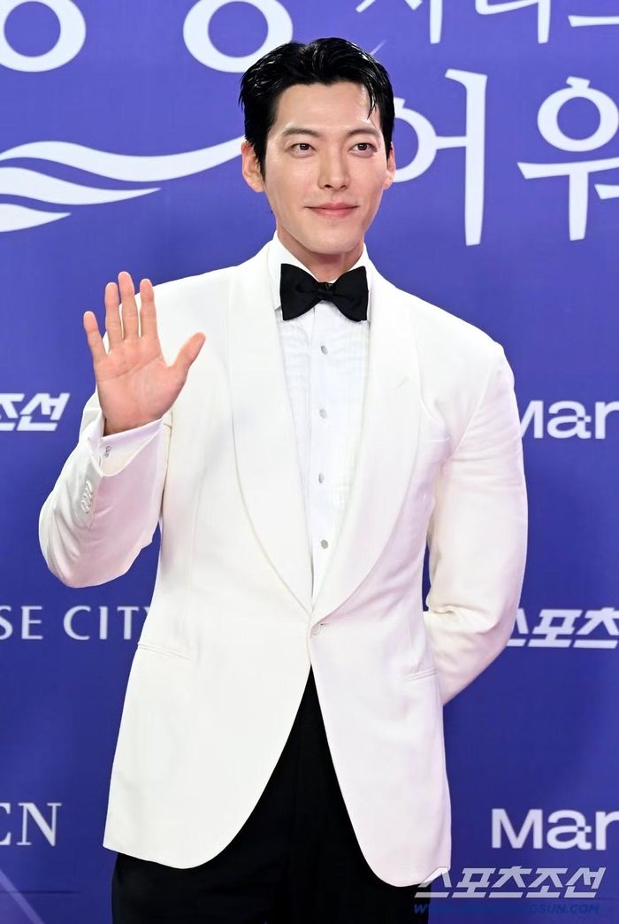 Kim Woo Bin "giữ lễ nghi" với khán giả chỉn chu, không bị "dè bỉu" bởi Lee Kwang Soo - Do Kyung Soo như trong chương trình "Gieo Gì Gặt Nấy".