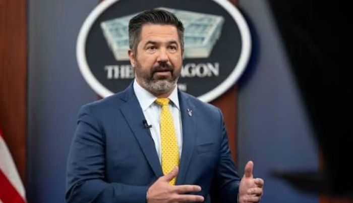 Theo người phát ngôn Lầu Năm Góc Sean Parnell, Bộ trưởng Pete Hegseth, đô đốc Brad Cooper và tướng Dan Caine đều thống nhất về mục tiêu và sẵn sàng thực hiện mọi chỉ thị của Tổng thống.