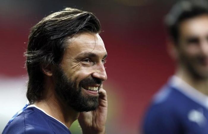  Cuốn tự truyện mang đến một góc nhìn đời thường trong cuộc sống của Pirlo. Ảnh: Reuters.