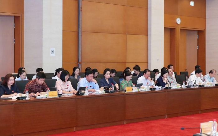Các đại biểu dự phiên thảo luận