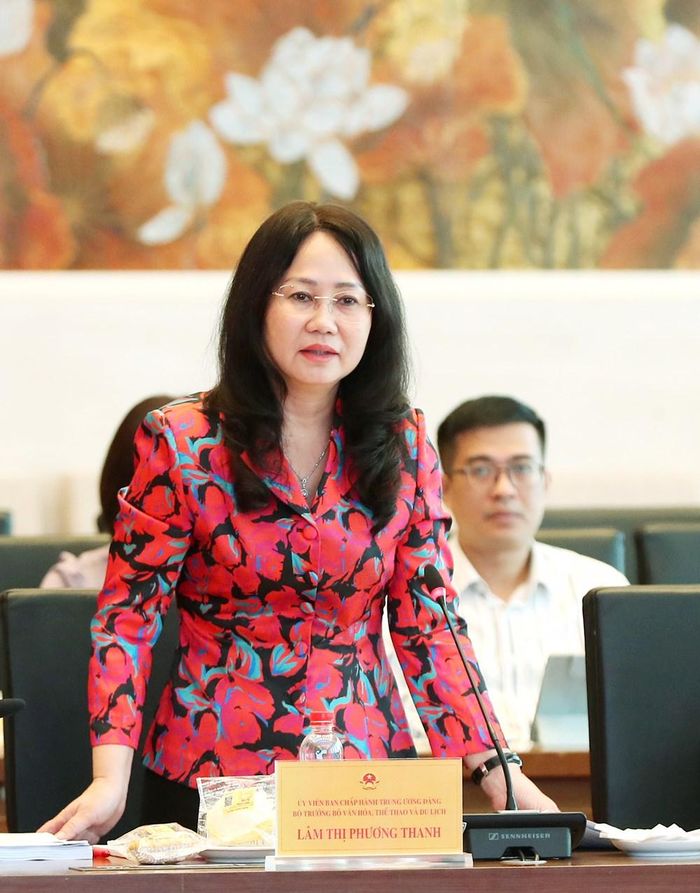 Bộ trưởng Bộ VHTTDL Lâm Thị Phương Thanh phát biểu tại phiên họp