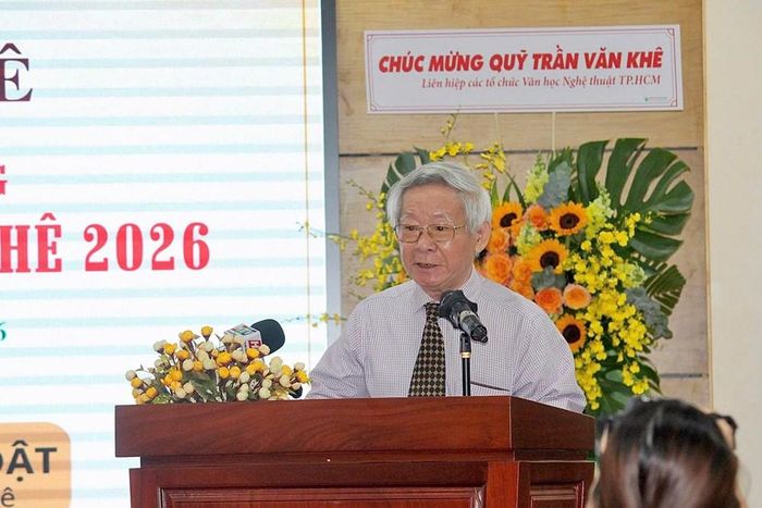 Giám đốc Quỹ học bổng Trần Văn Khê, ông Dương Trọng Dật điểm lại hành trình cống hiến hơn 60 năm của cố GS.TS Trần Văn Khê