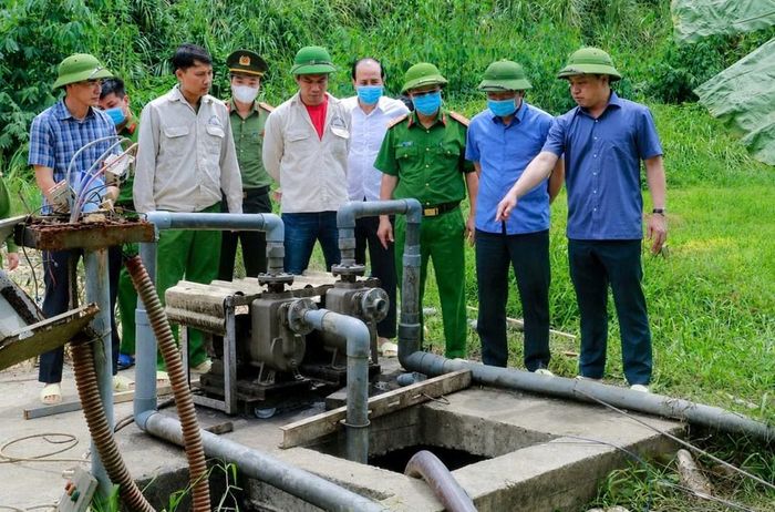 Lãnh đạo tỉnh Thanh Hóa kiểm tra thực tế hiện trường vụ tai nạn lao động tại trang trại chăn nuôi của Công ty TNHH Dabaco