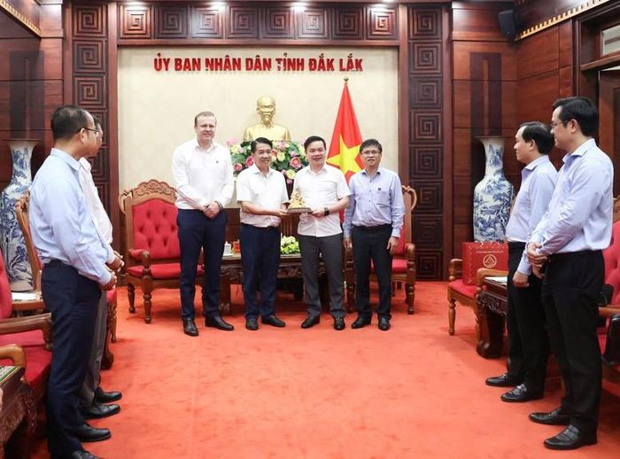 Tỉnh Đắk Lắk cam kết đồng hành, ưu tiên phát triển các dự án nông nghiệp công nghệ cao theo chuỗi khép kín - Ảnh: VGP/TH