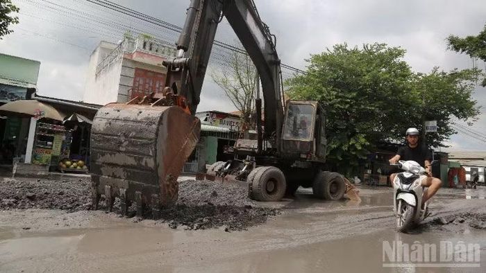 Dự kiến, việc sửa chữa đường sẽ hoàn thành trong 2 ngày.