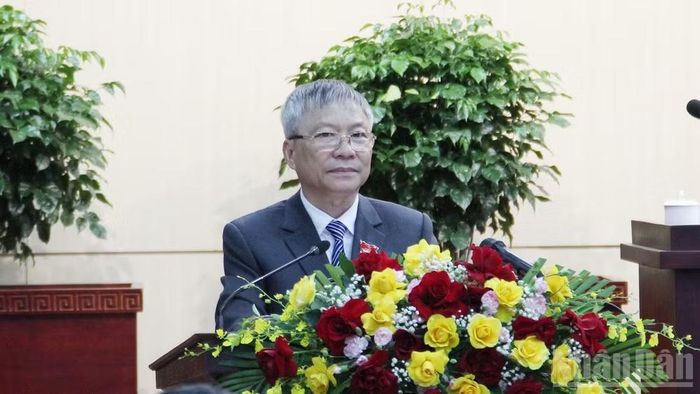 Chủ tịch Hội đồng nhân dân thành phố Đà Nẵng Nguyễn Đức Dũng phát biểu bế mạc.