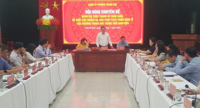 Các đại biểu tham dự hội nghị.