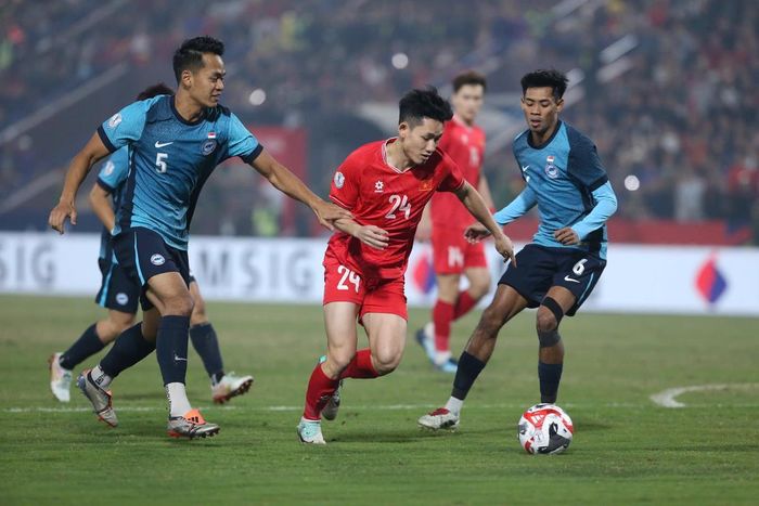 Đội tuyển Việt Nam thắng Singapore ở bán kết ASEAN Cup 2024 với tổng tỷ số 5-1 sau 2 lượt trận.