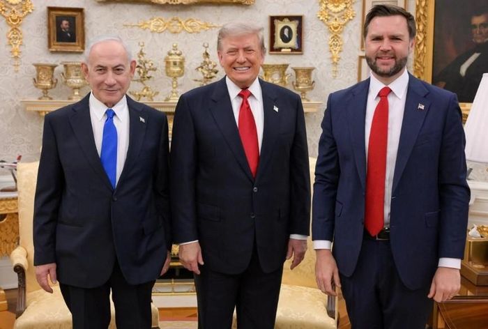 Thủ tướng Israel Benjamin Netanyahu, Tổng thống Mỹ Donald Trump và Phó Tổng thống Mỹ JD Vance tại Nhà Trắng ngày 28-7. Ảnh: MA’AYAN TOAF (GPO)
