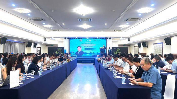 Nhiều doanh nghiệp tham gia hội nghị. Ảnh: MINH XUÂN
