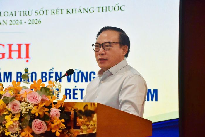  PGS.TS. Hoàng Đình Cảnh, Viện trưởng Viện Sốt rét - Ký sinh trùng - Côn trùng Trung ương phát biểu khai mạc hội nghị. 
