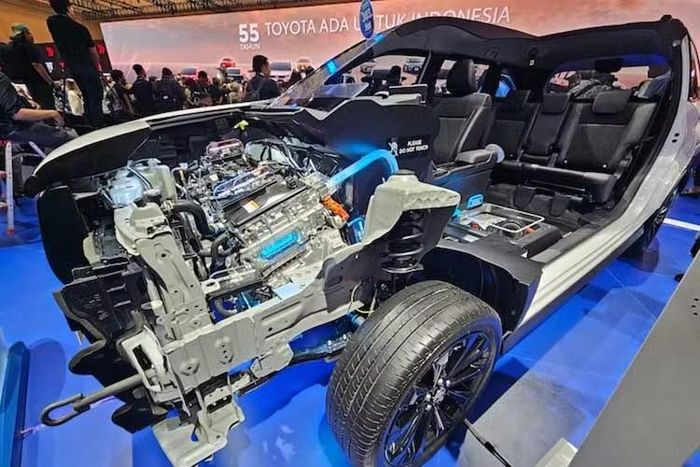 Tại Việt Nam, Toyota Veloz Cross từng được nhập khẩu sau đó chuyển sang lắp ráp trong nước và hiện chỉ có tùy chọn động cơ xăng truyền thông. Hiện tại đã có thông tin Toyota đầu tư dây chuyển lắp ráp xe hybrid tại Việt Nam cũng với dải sản phẩm như Corolla Cross, Camry, Corolla Altis, Yaris Cross,… đều đã có bản hybrid thì tín hiệu Veloz Cross sẽ bổ sung bản lai điện này gần như là chắc chắn.