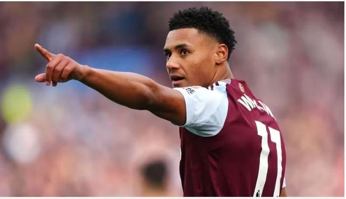 Ollie Watkins là mục tiêu được cân nhắc nhưng mức phí chuyển nhượng được dự báo rất cao do chân sút người Anh còn hợp đồng với Aston Villa đến năm 2028.
