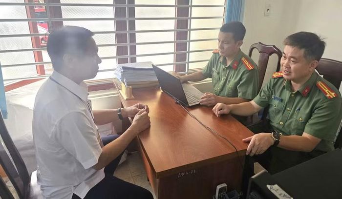 Phòng PA03, Công an Đắk Lắk phát hiện nhiều sai phạm tại Trung tâm GDNN-GDTX Sông Cầu. (Ảnh: TT)