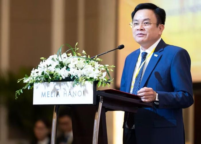 PGS.TS Nguyễn Hoàng – Hiệu trưởng Trường Đại học Thương mại phát biểu tại hội thảo.