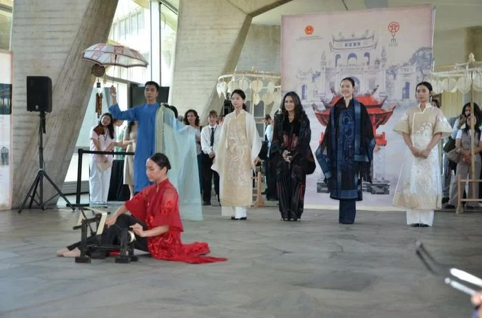Nghị quyết của Đảng xác định đối ngoại là nhiệm vụ trọng yếu, thường xuyên. Theo ông, để ngành Ngoại giao tiếp tục giữ vững vai trò tiên phong trong kỷ nguyên mới, cần đổi mới tư duy và cách thức triển khai ngoại giao văn hóa như thế nào?