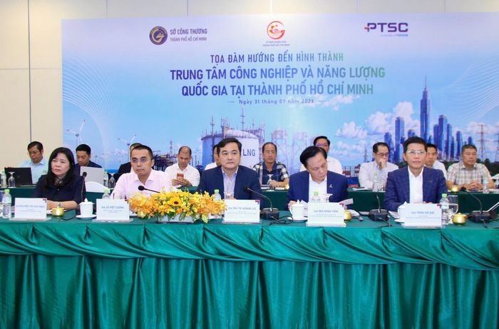 Các đại biểu tham dự tọa đàm.