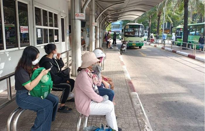 Muốn bến xe không khói thuốc lá, người đứng đầu phải quyết liệt