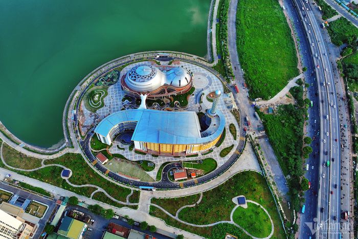 Công viên An Hòa giáp Cung Thiếu nhi Hà Nội, đường Phạm Hùng. Ảnh: Nguyễn Hùng.