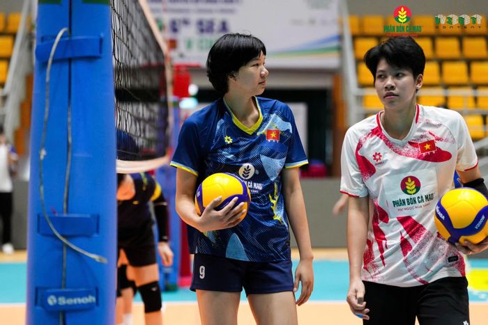 Bốn phụ công của tuyển bóng chuyền nữ Việt Nam tại chặng 1 SEA V Cup 2026 gồm: Trần Thị Bích Thủy, Lê Thanh Thúy, Lê Như Anh và Lưu Thị Huệ.