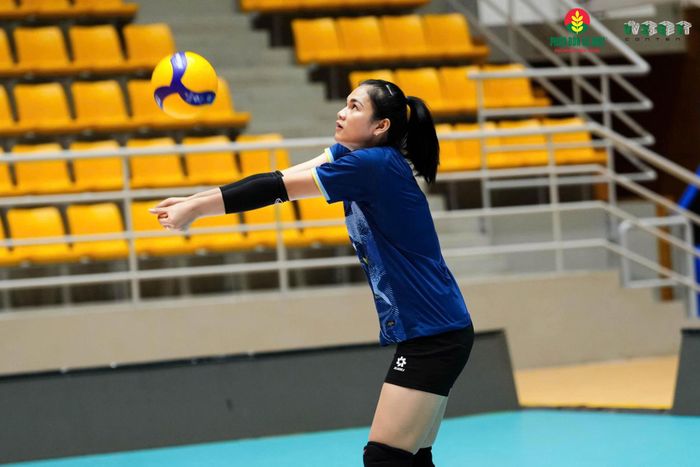 Vi Thị Như Quỳnh là người chia lửa ở vị trí chủ công với Trần Thị Thanh Thúy.