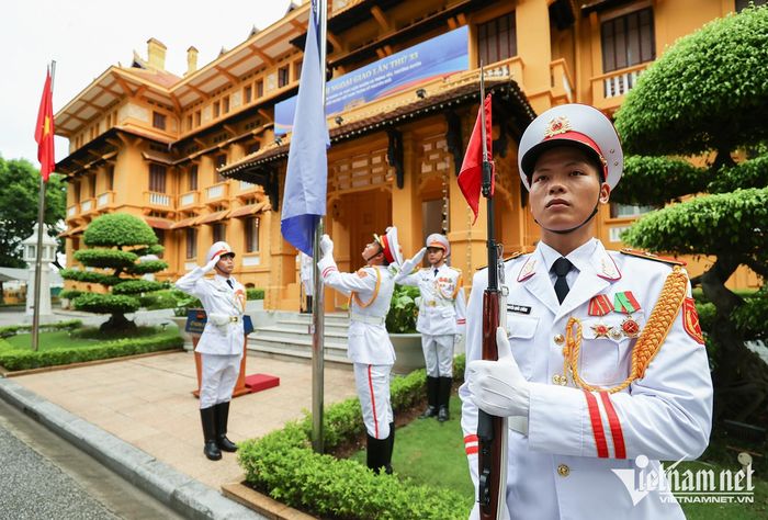 Đây là nghi thức mà các nước thành viên ASEAN cử hành vào dịp kỷ niệm thành lập ASEAN hằng năm