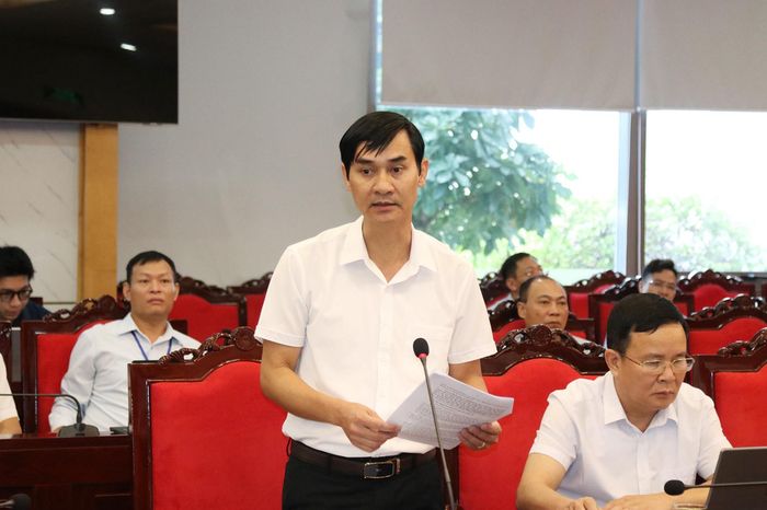 Ông Nguyễn Viết Hưng - Giám đốc Sở Dân tộc và Tôn giáo tỉnh Sơn La, phát biểu tại buổi làm việc