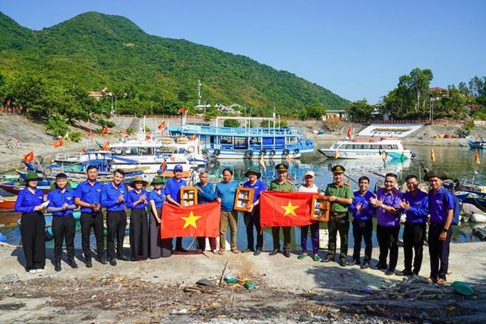 Tuổi trẻ VKSND TP Đà Nẵng tham gia “Hành quân xanh – Tuổi trẻ Đà Nẵng vì biển, đảo Tổ quốc” 2026.