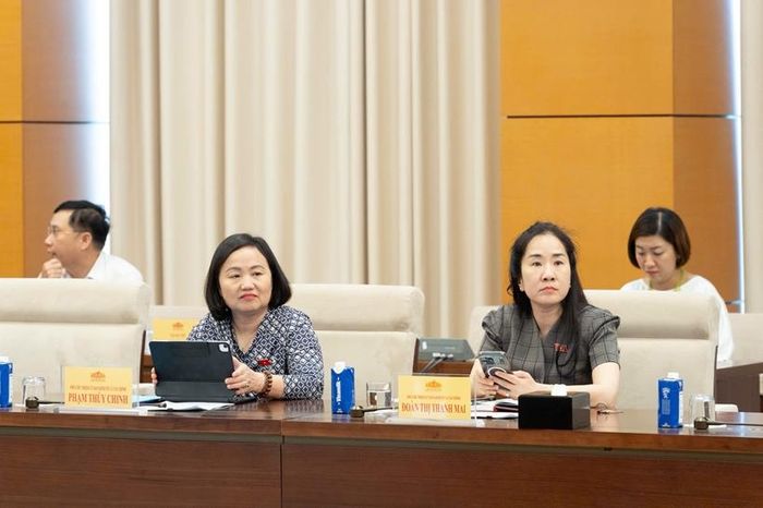 Các đại biểu tham dự phiên họp (Ảnh: CTTĐT Quốc hội).