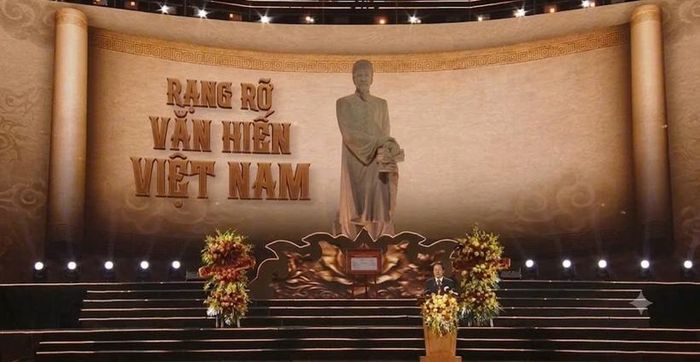Đồng chí Phạm Quang Ngọc, Ủy viên Ban Chấp hành Trung ương Đảng, Bí thư Tỉnh ủy Hưng Yên phát biểu tại buổi lễ.