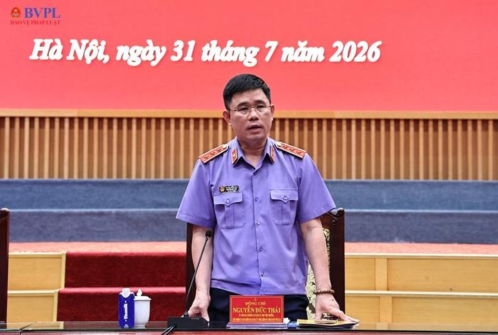 Đồng chí Nguyễn Đức Thái, Phó Viện trưởng VKSND tối cao phát biểu chỉ đạo tại buổi Tọa đàm.