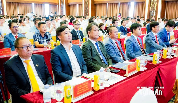 Các đại biểu dự hội nghị. Ảnh: Phạm Bằng