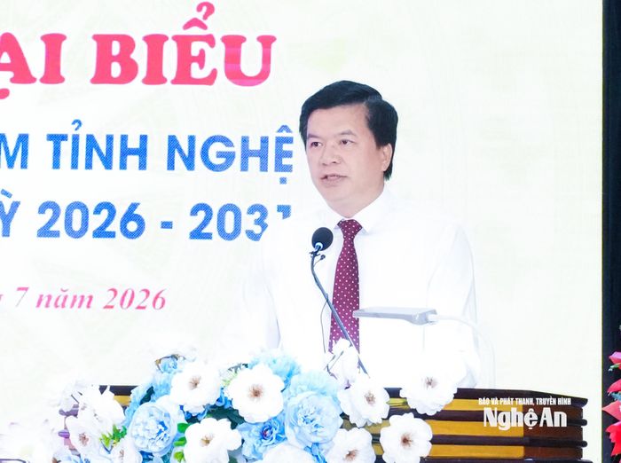 Đồng chí Nguyễn Đình Hùng - Ủy viên Ban Thường vụ Tỉnh ủy, Phó Chủ tịch Thường trực Ủy ban MTTQ tỉnh phát biểu chỉ đạo tại Đại hội. Ảnh: Mai Hoa