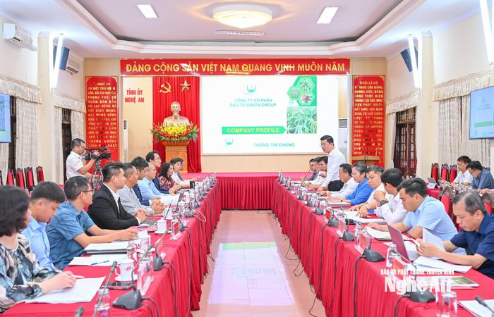 Toàn cảnh buổi làm việc. Ảnh: Thành Cường