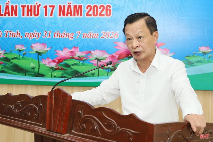 Ông Bùi Khắc Bằng - Chủ tịch Liên hiệp các Hội Khoa học và Kỹ thuật tỉnh Hà Tĩnh, Trưởng ban Tổ chức cuộc thi phát biểu khai mạc.