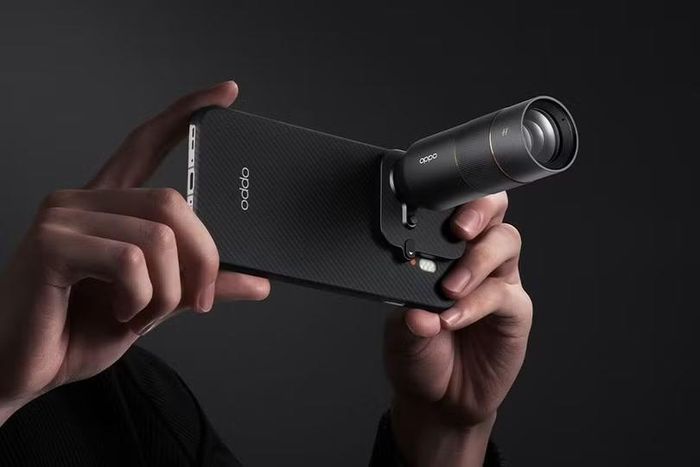 Ống kính rời cho thấy smartphone đang thử tiến gần máy ảnh bằng nâng cấp quang học thực tế, không chỉ bằng thiết kế.